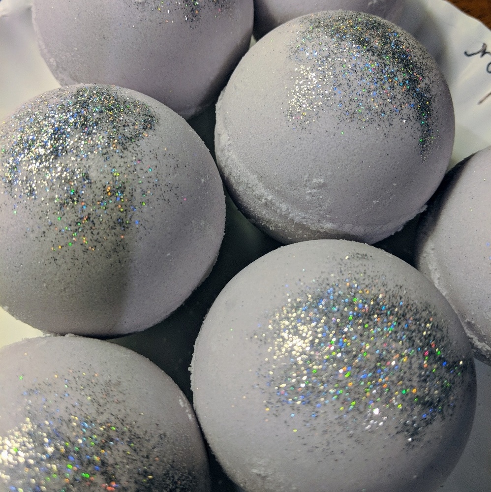 💖 Sold Out! Lavender Bath Bomb 💖